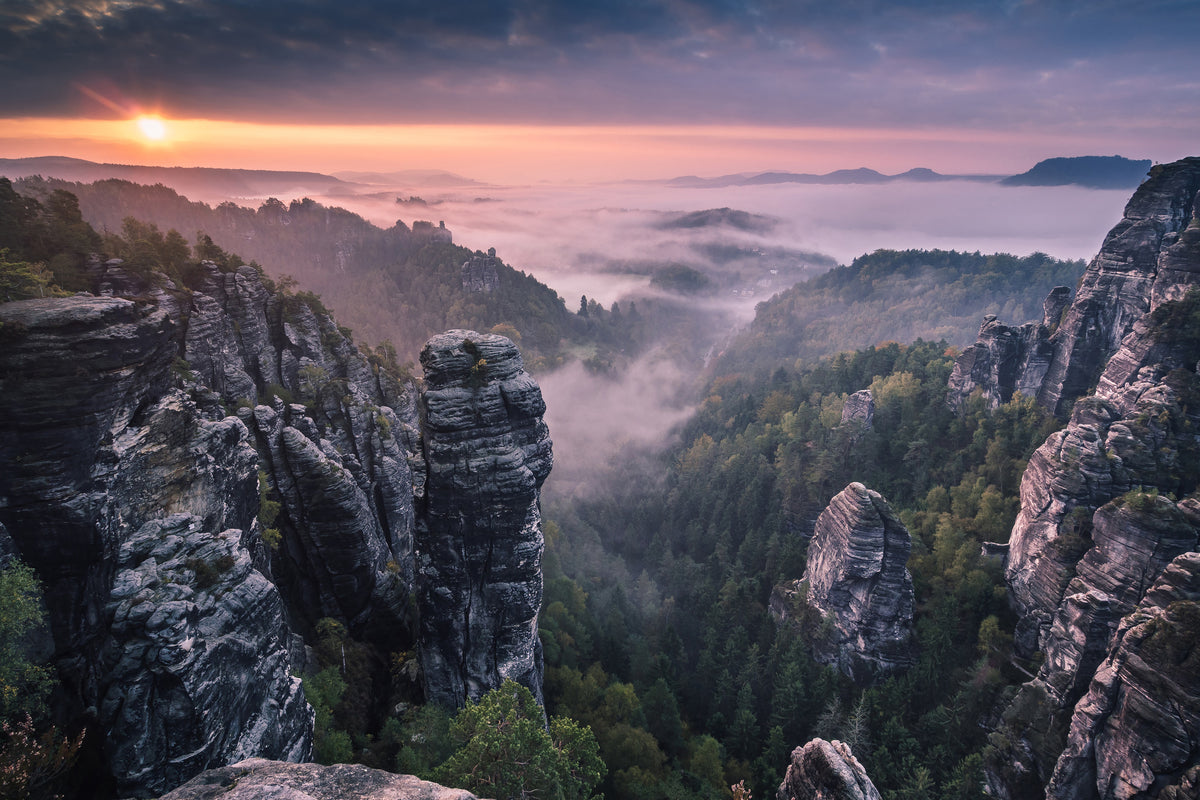canvas-print-sunrise-on-the-rocks