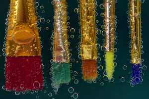 acrylic-print-brush-in-a-water-bath