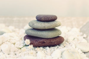 aluminium-print-stone-balance