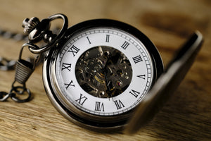 3-piece-canvas-print-retro-clock