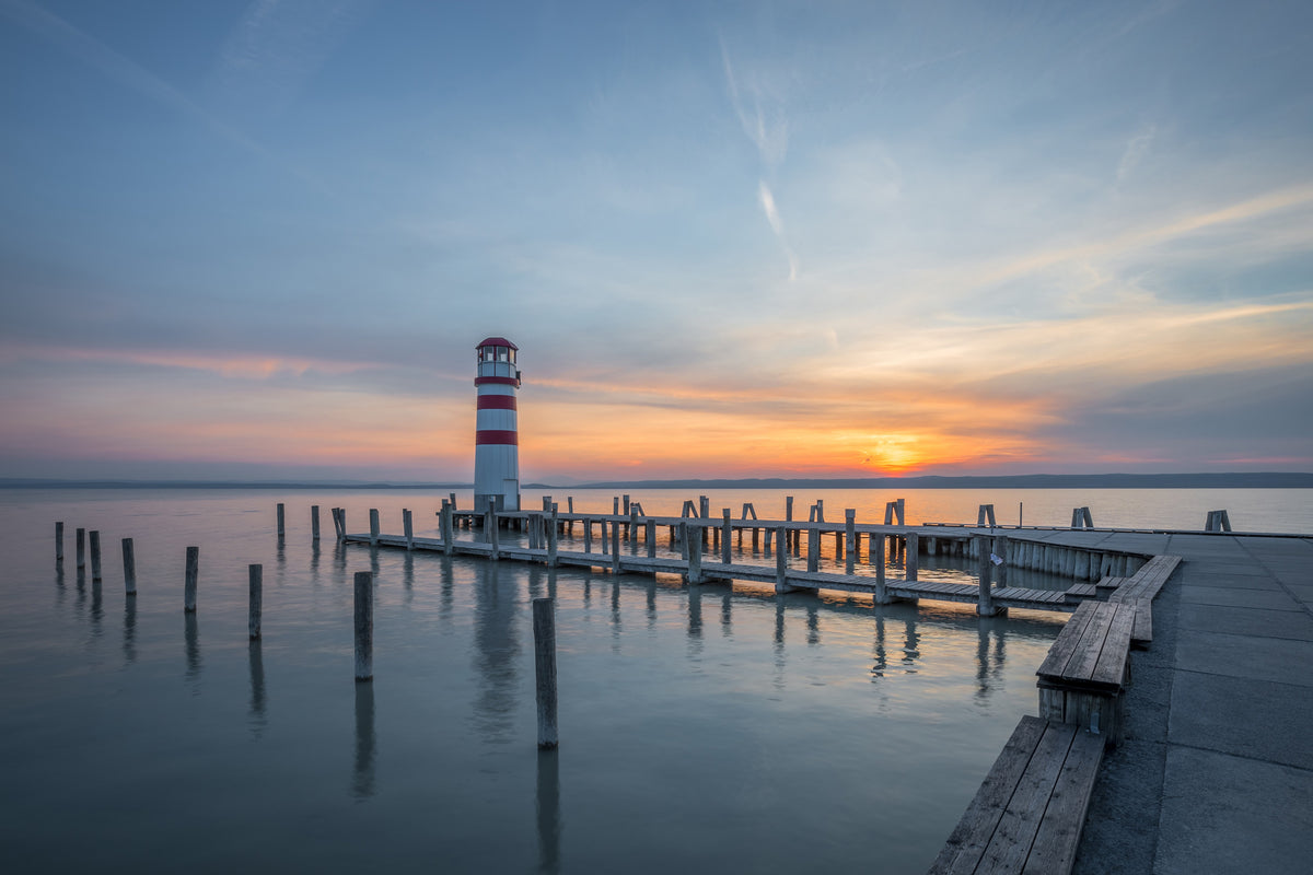 framedposter-print-lighthouse-in-the-sunset