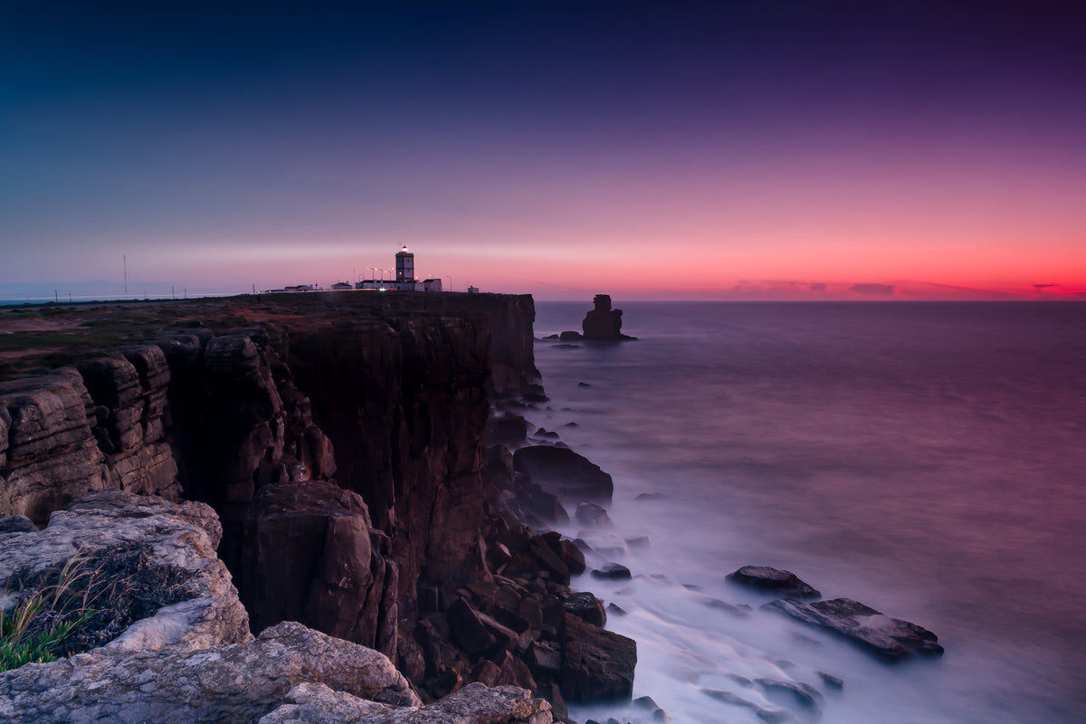 framedposter-print-the-lighthouse-at-dusk