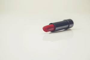 modern-3-piece-canvas-print-the-lipstick