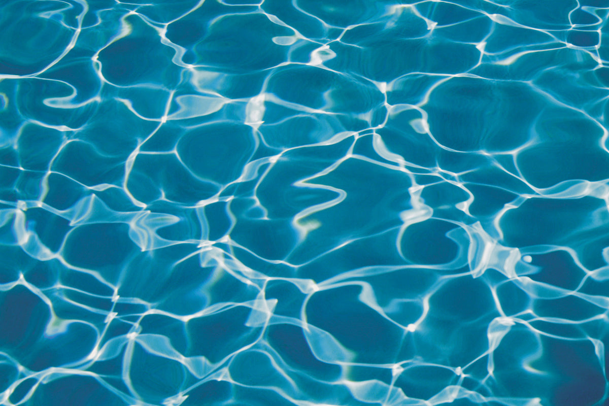 3-piece-canvas-print-pool
