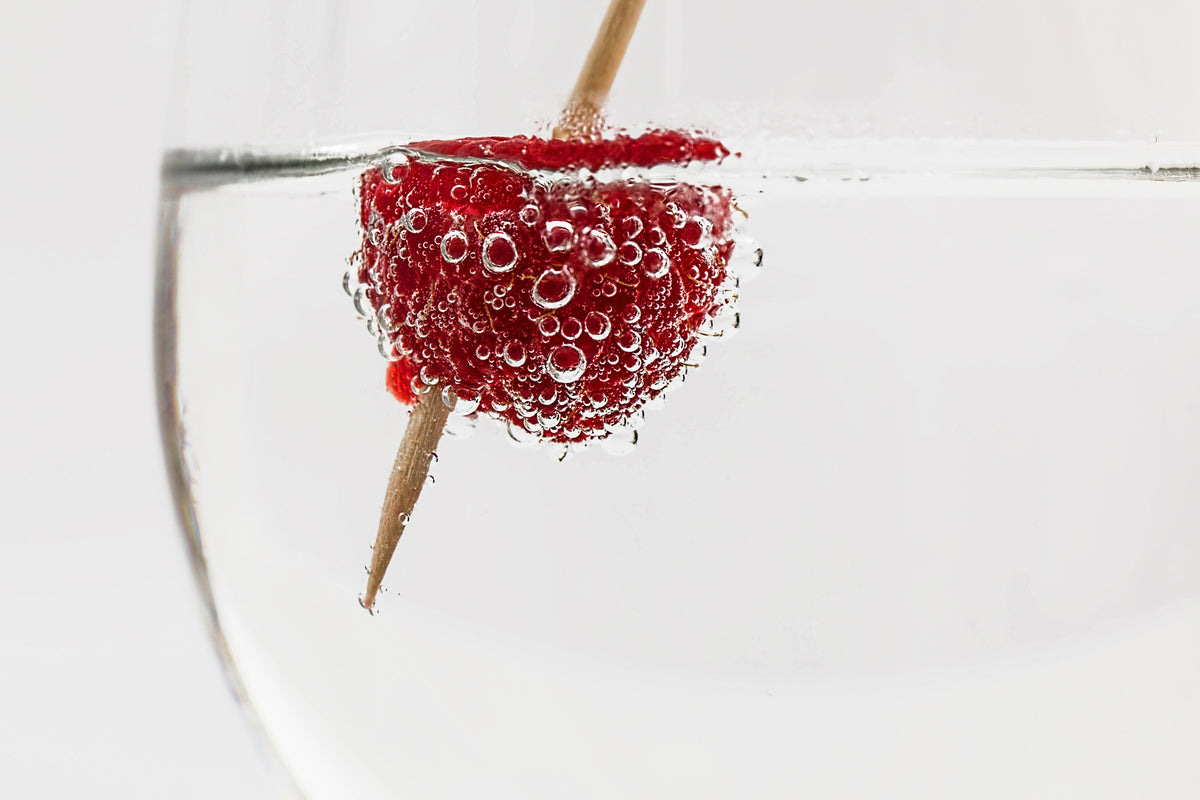 framedposter-print-raspberry-cocktail