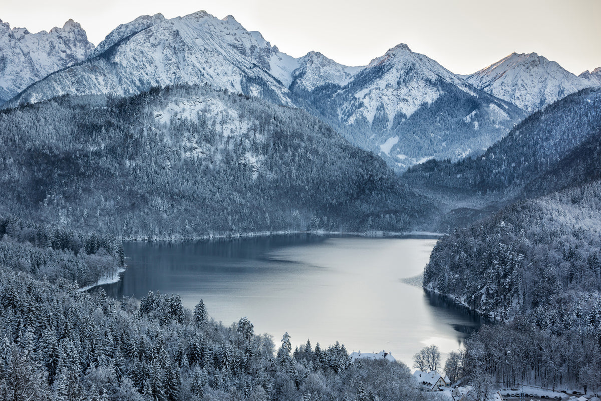 framedposter-print-photo-wallaper-mountains-in-monochrome