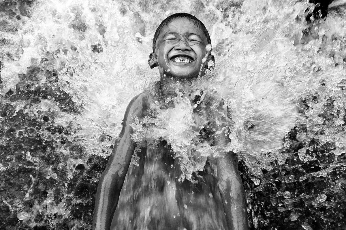 3-piece-canvas-print-feel-the-awesome-river-water