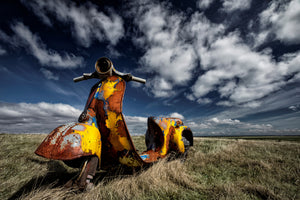 framedposter-print-yellow-scooter-x