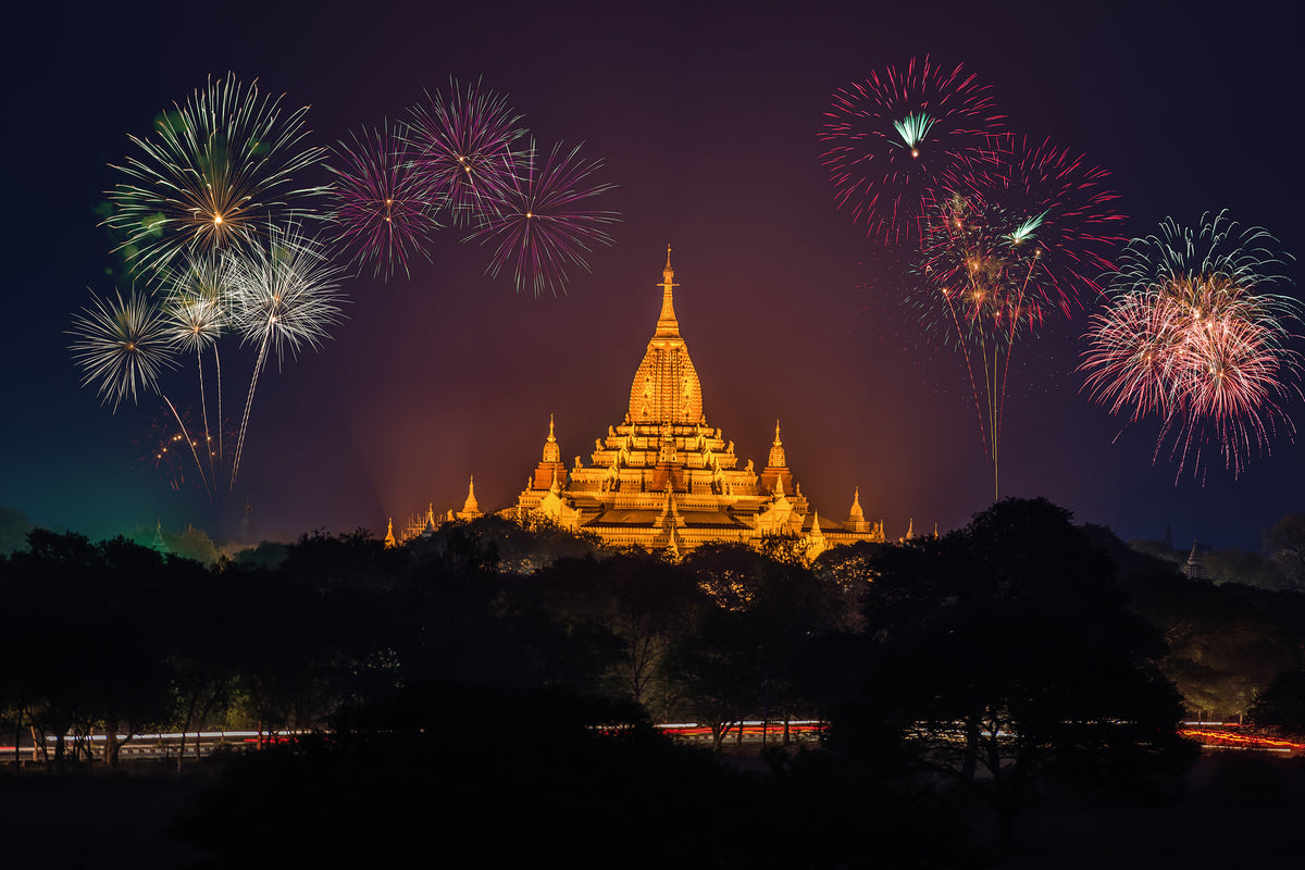 aluminium-print-fireworks-at-the-temple