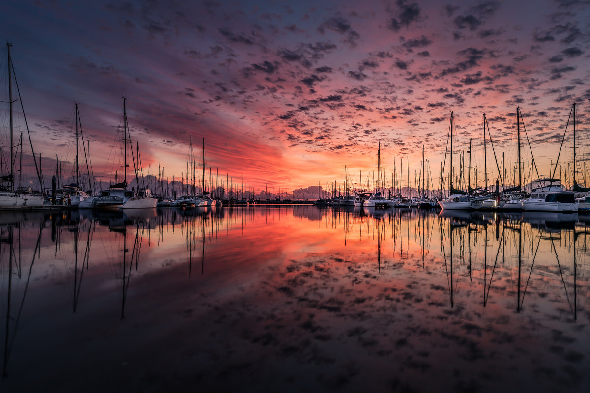 3-piece-aluminium-print-evening-mood-in-the-harbor