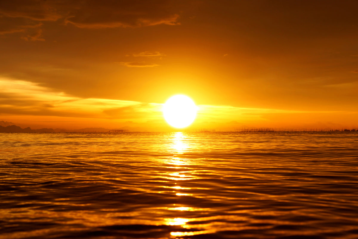 canvas-print-glowing-sunset-on-the-water
