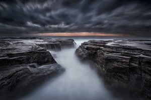 canvas-print-the-darkness-before-dawn