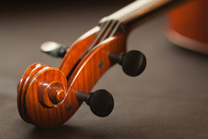 3-piece-aluminium-print-close-up-violin