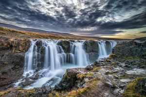canvas-print-unknown-falls-in-iceland-x