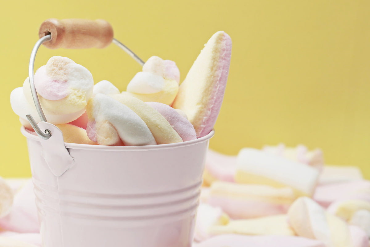 aluminium-print-marshmallow-in-the-bucket