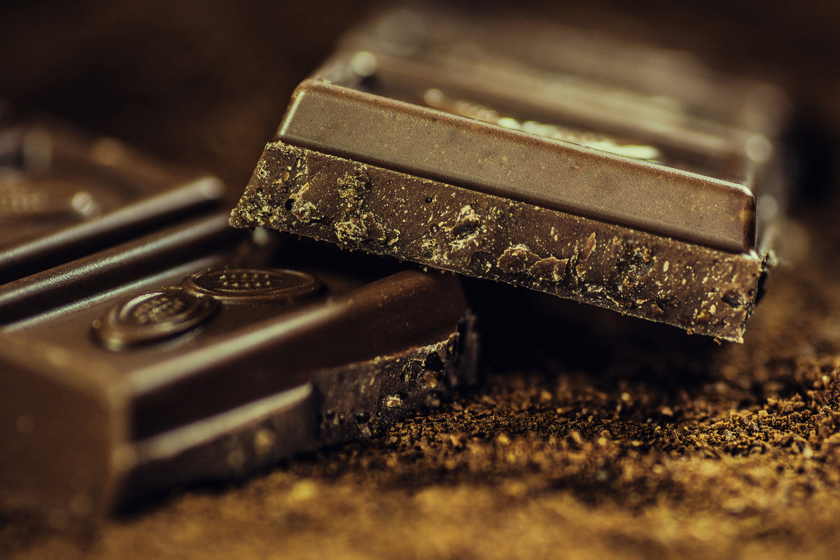 3-piece-aluminium-print-black-chocolate