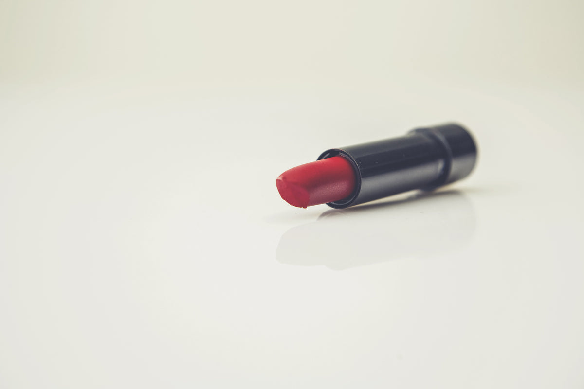 modern-3-piece-aluminium-print-the-lipstick