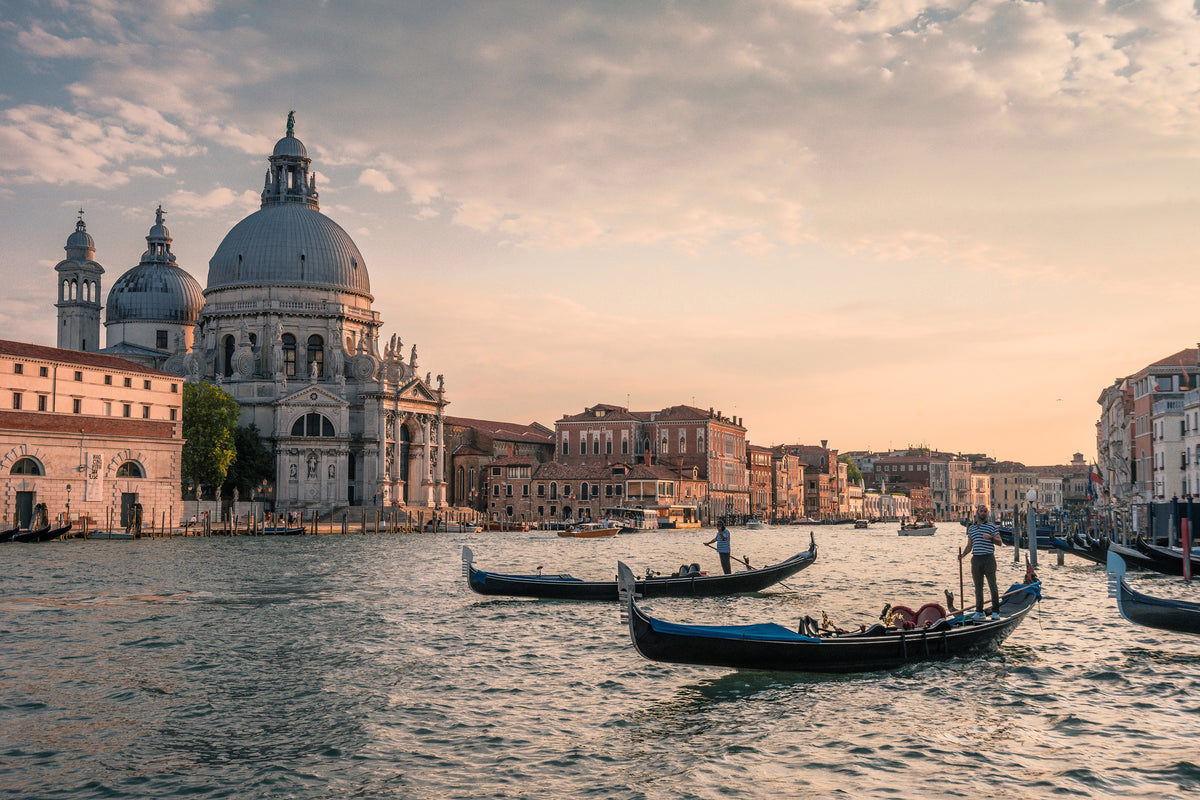 poster-print-at-the-canal-of-venice