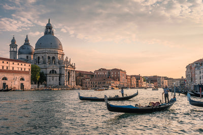 poster-print-at-the-canal-of-venice