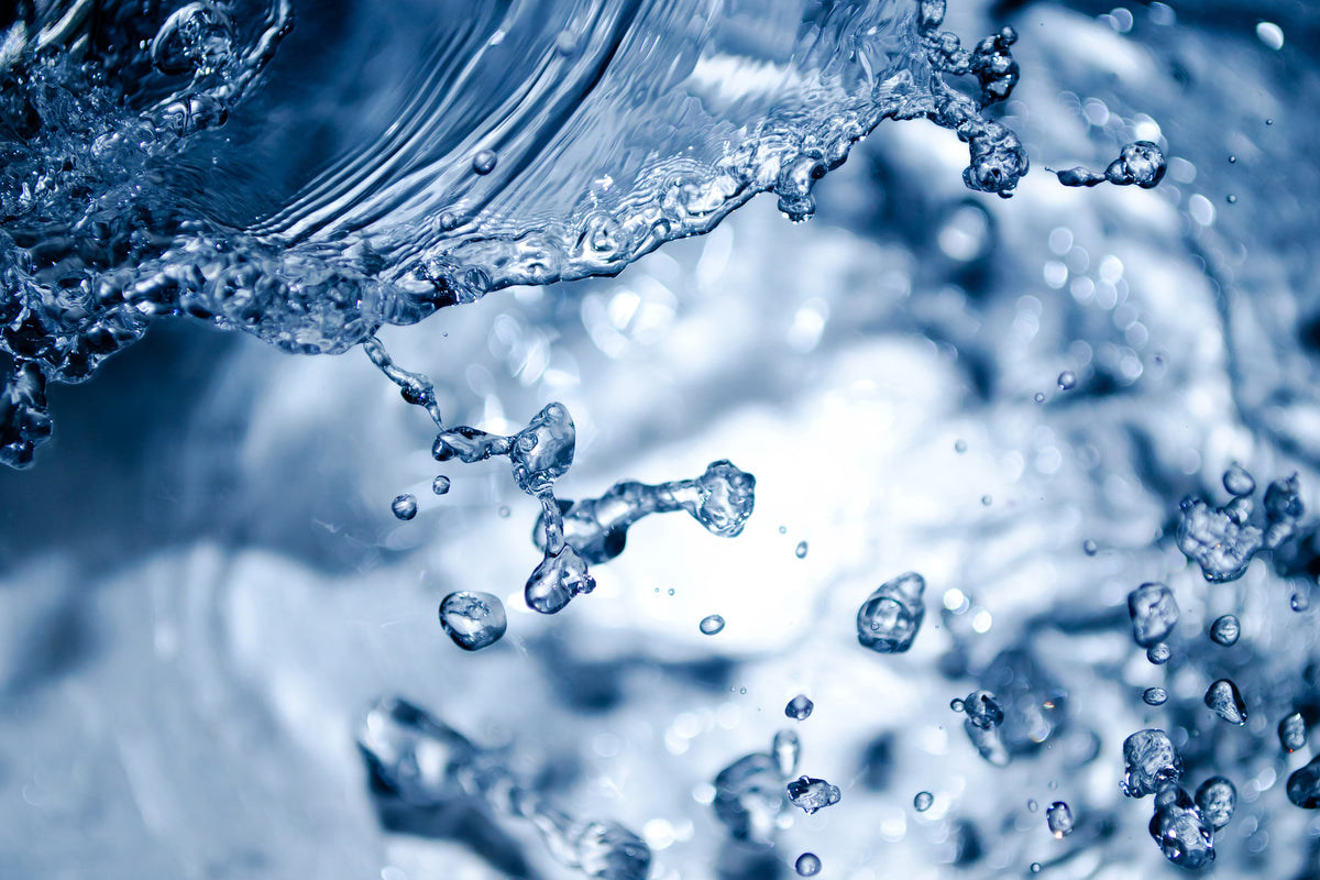 aluminium-print-moving-water