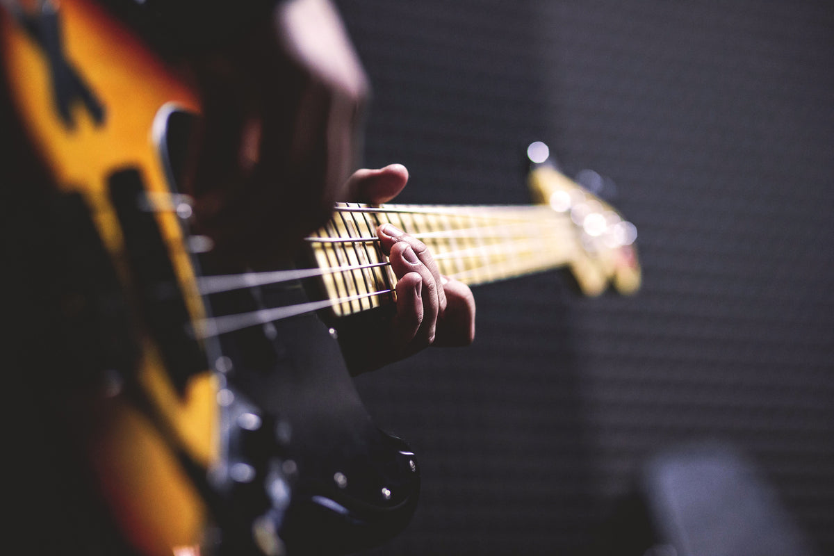 3-piece-acrylic-print-guitar-player