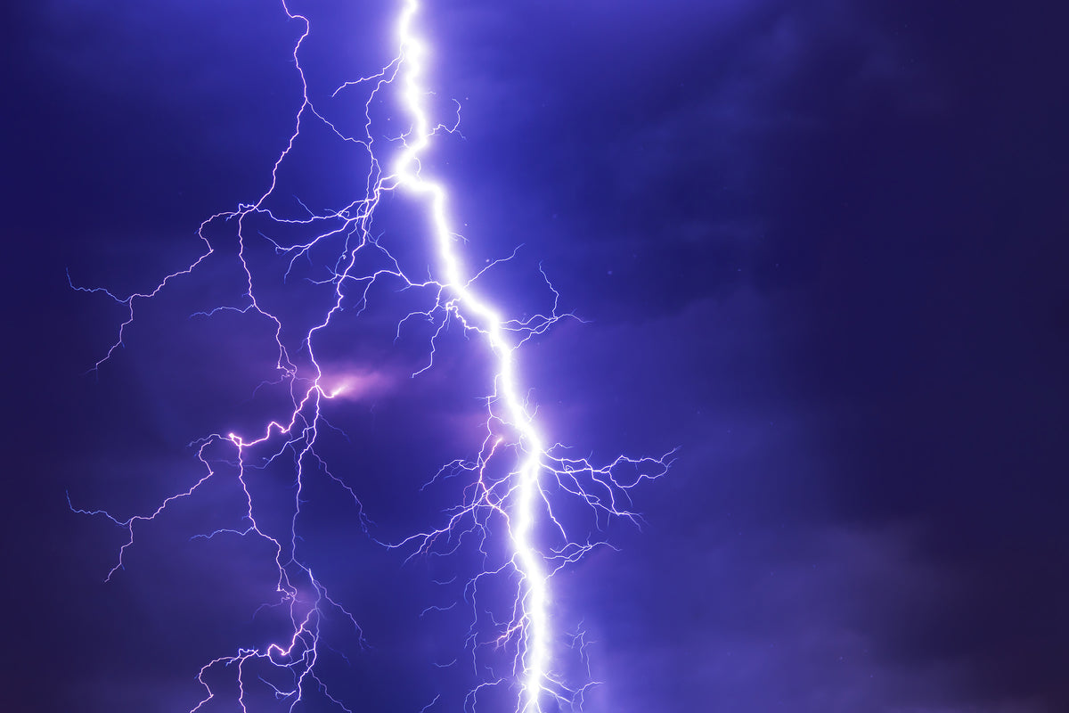 modern-3-piece-canvas-print-imposing-lightning
