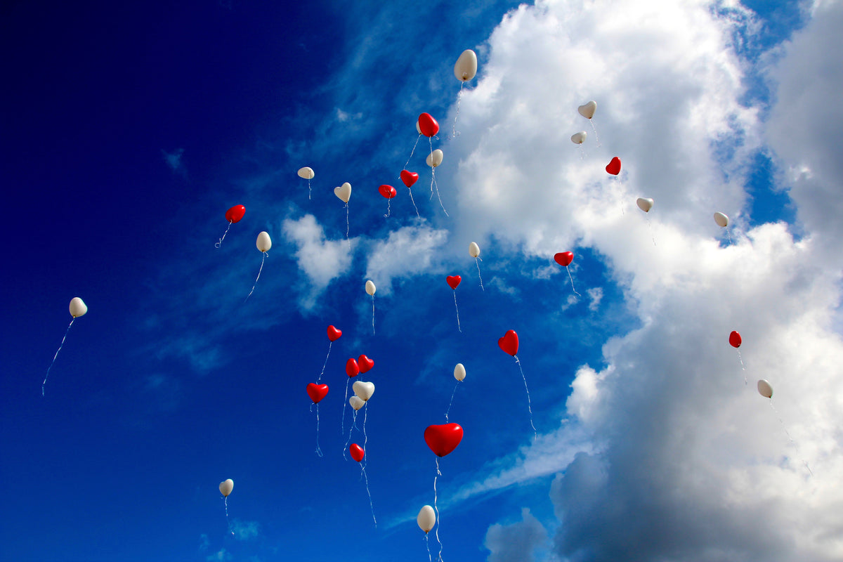 3-piece-canvas-print-a-sky-full-of-hearts