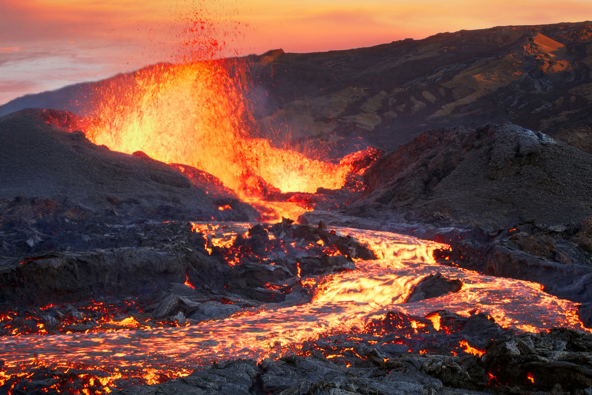 canvas-print-la-fournaise-volcano