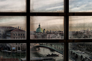 aluminium-print-venice-window