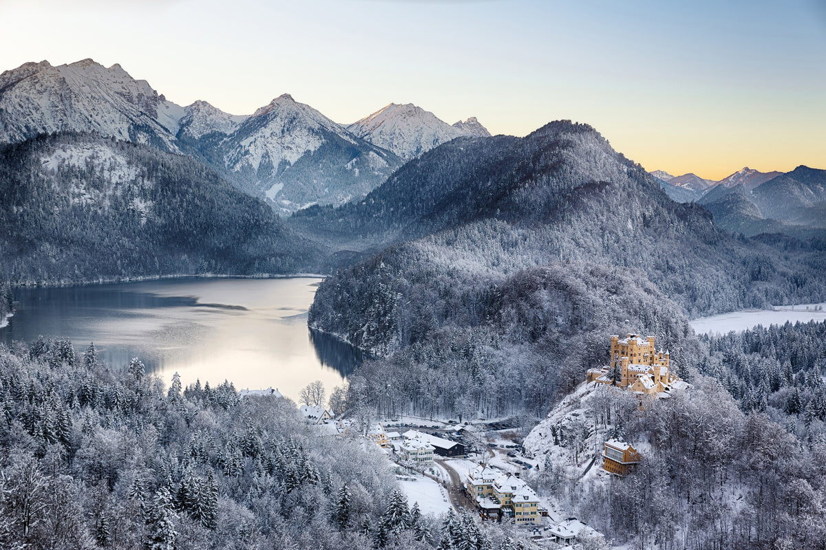modern-3-piece-canvas-print-neuschwanstein-castle-in-ammergebierge