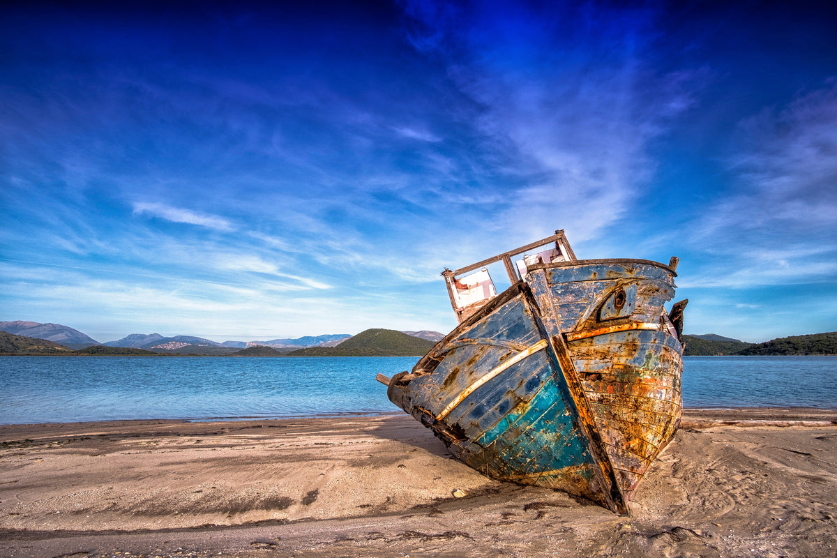 canvas-print-stranded-boat