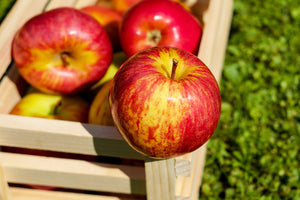 3-piece-canvas-print-box-of-apples